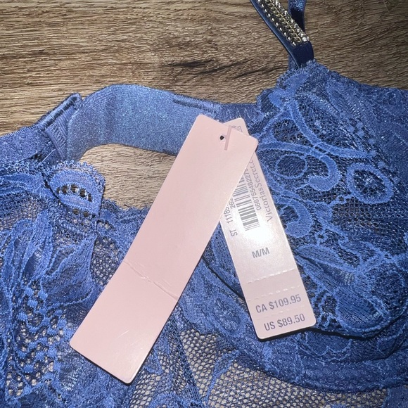 NWT Victoria’s Secret Lace Shine Strap Lingerie - Picture 3 of 7